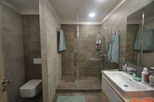 realizácia kúpeľne s obkladom Marazz Blend i (60 x 60)